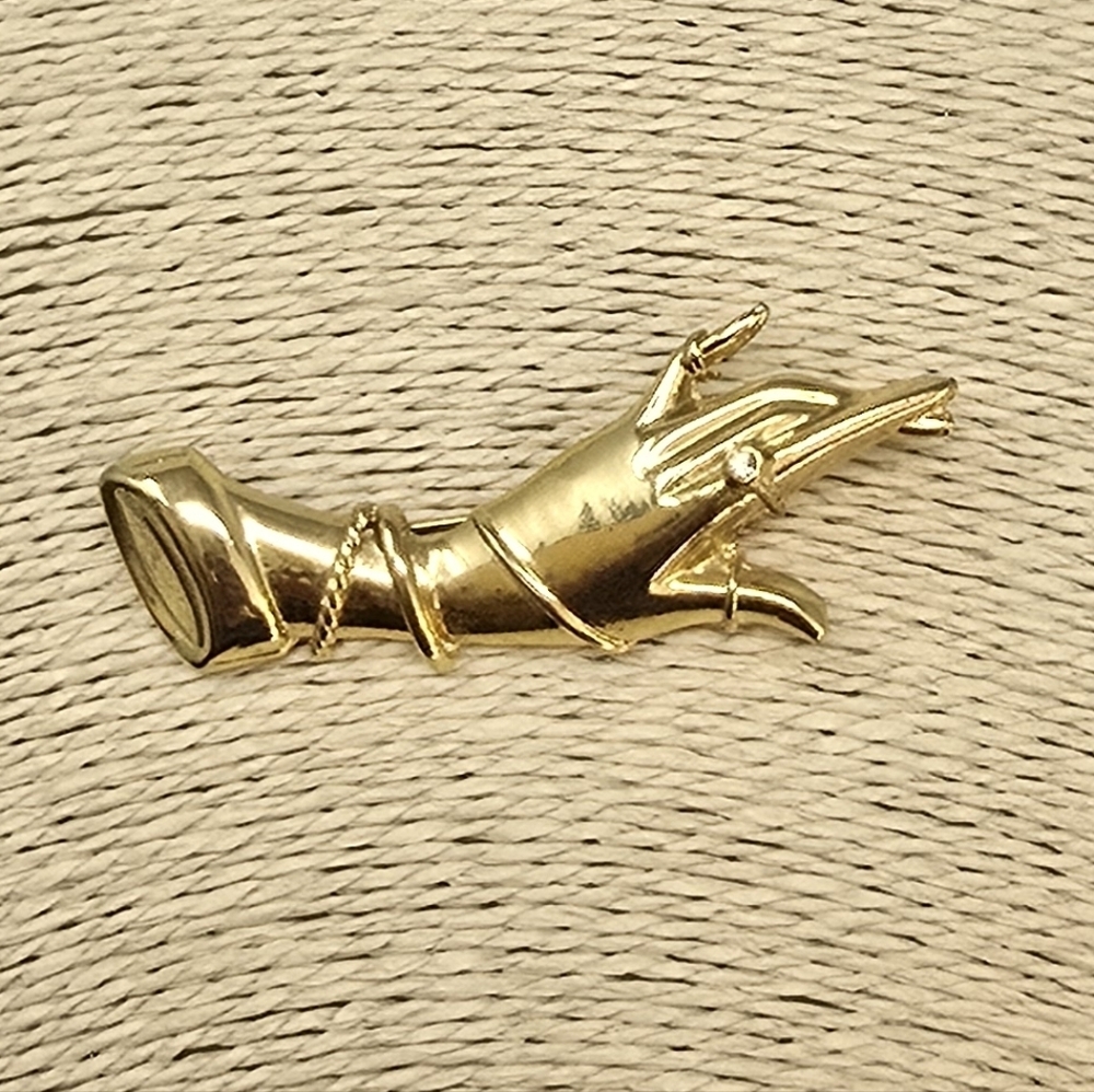 Vintage signed VFCJ-97 fashion costume‎ jewelry woman arm and Hand pin brooch